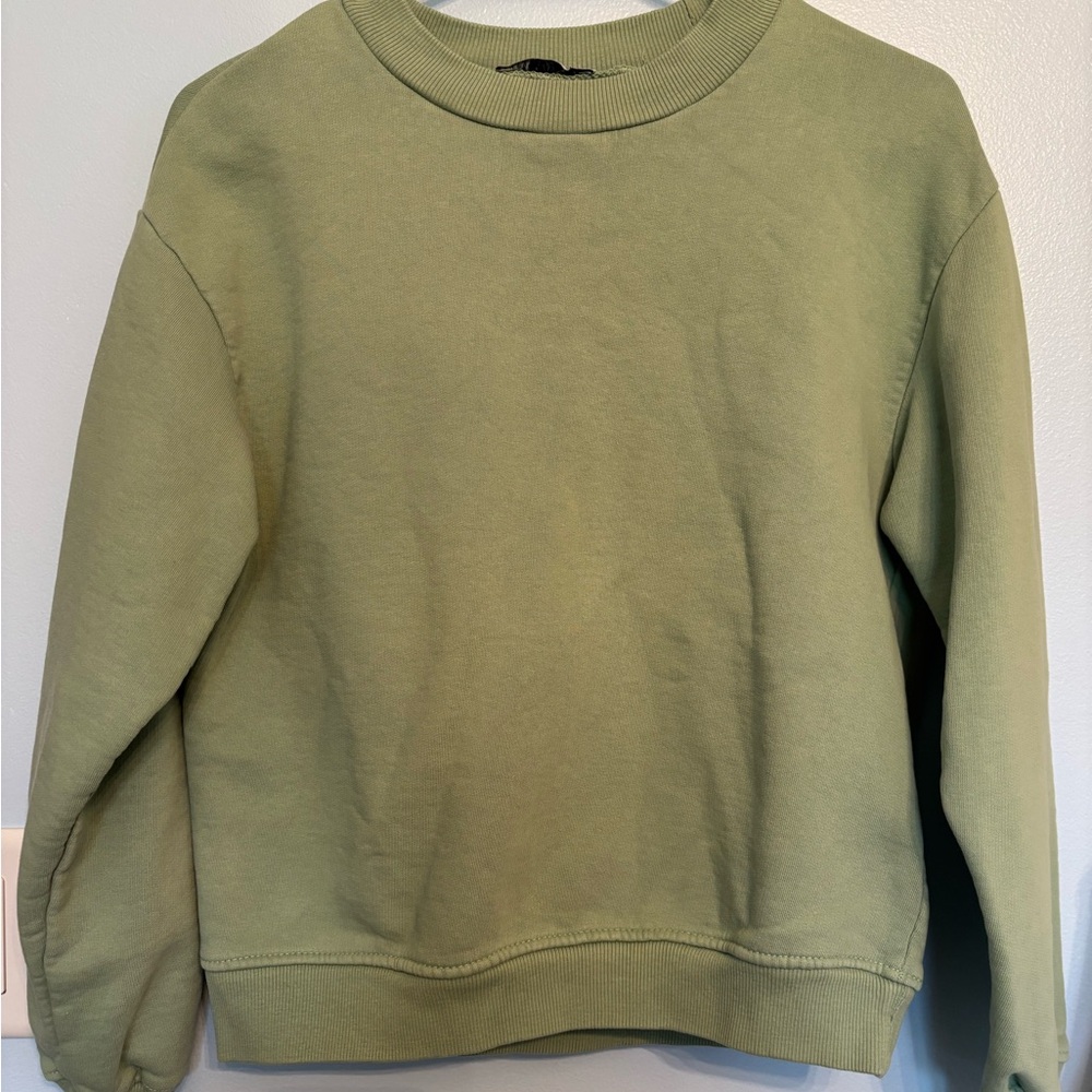 Zara Women's Olive Green Crewneck Sweater